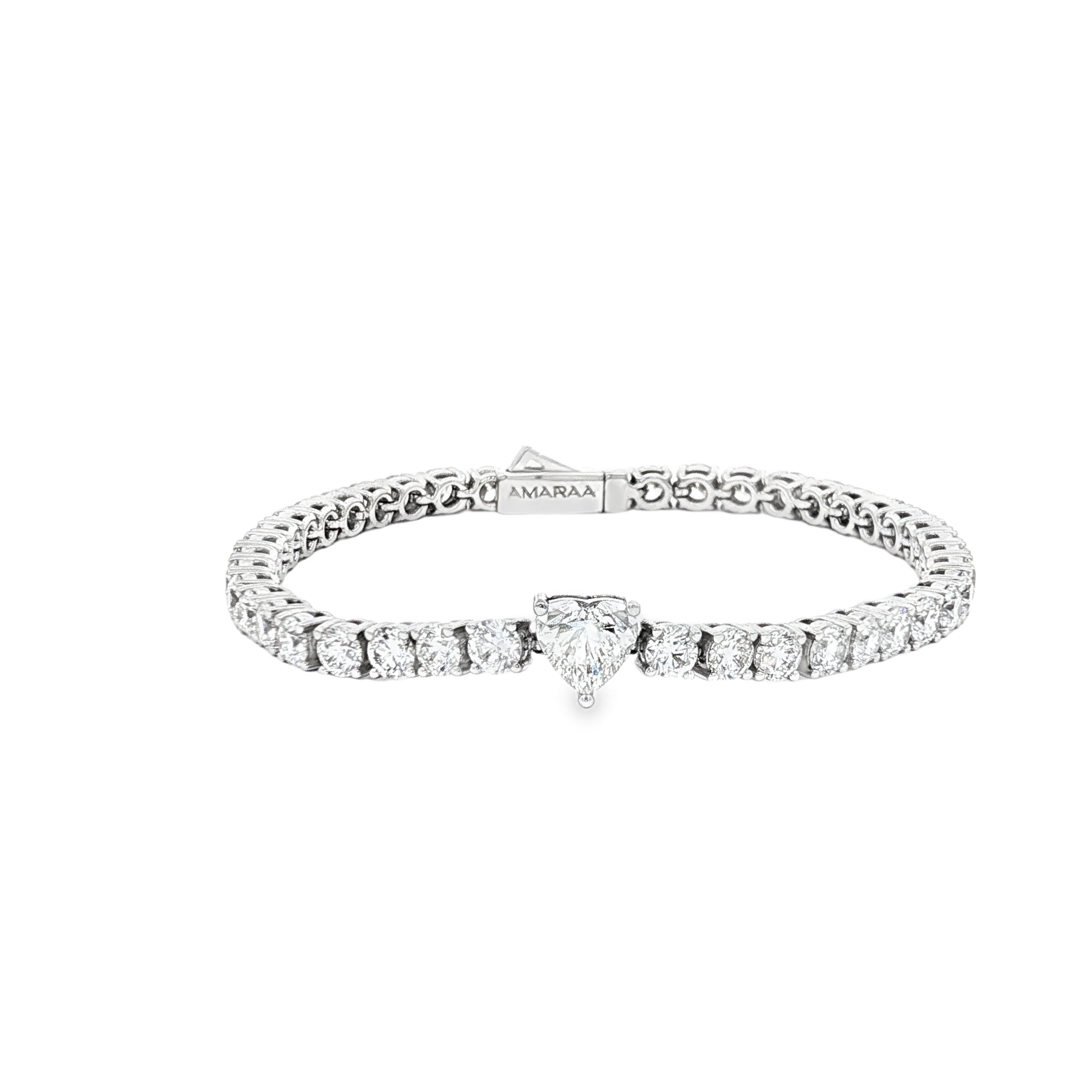 Heart Center Round Tennis Bracelet