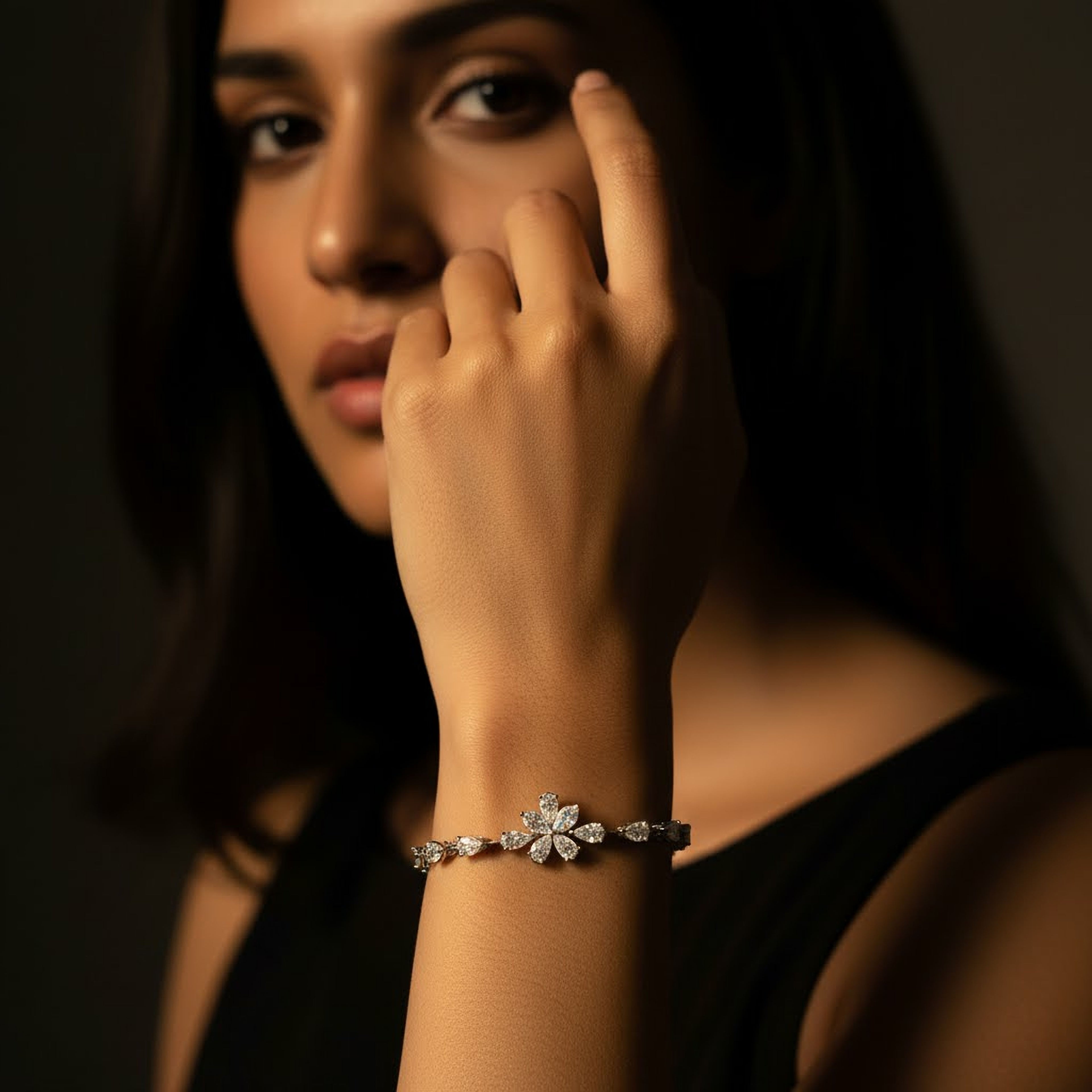 Flower Center Tennis Bracelet