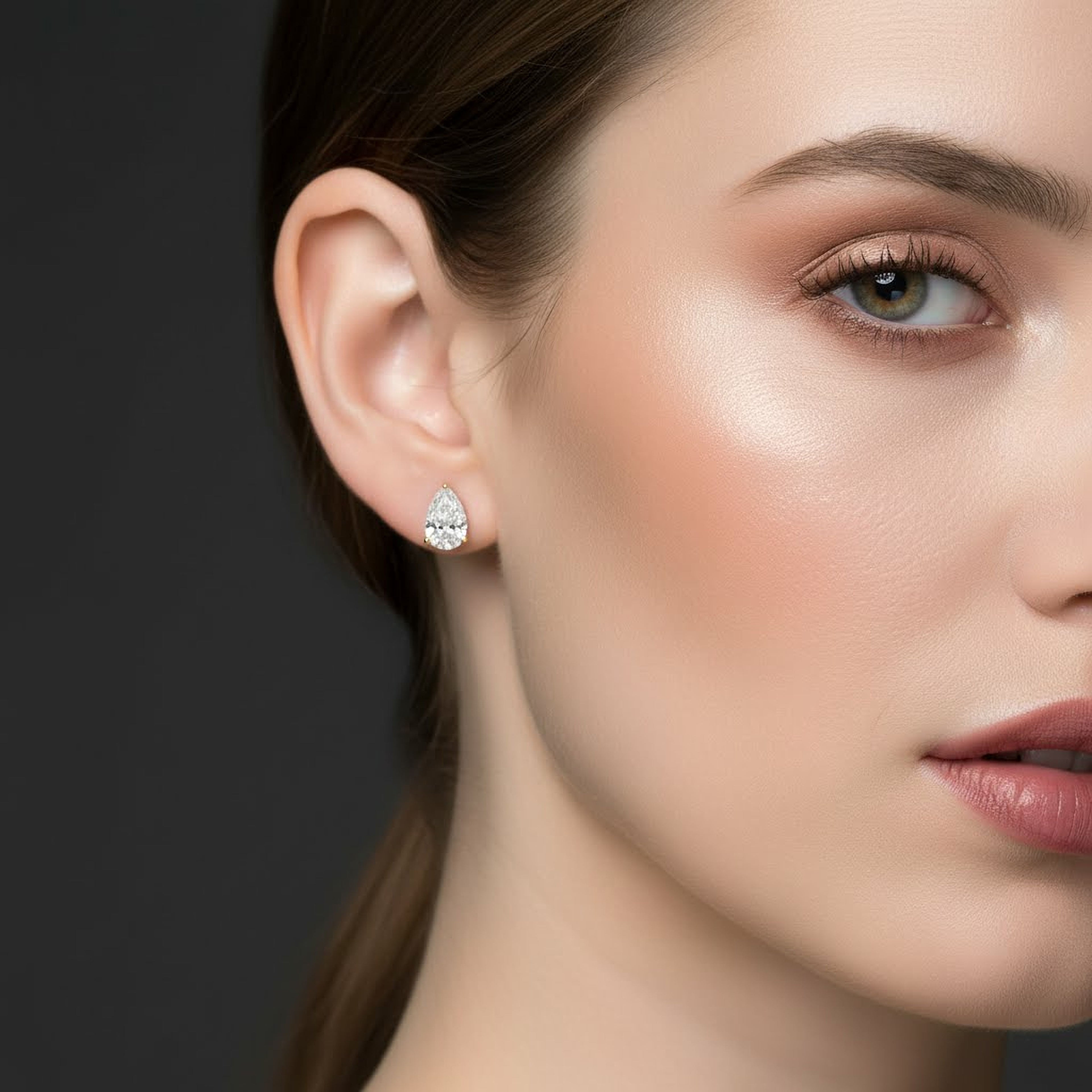 1ct Pear Studs