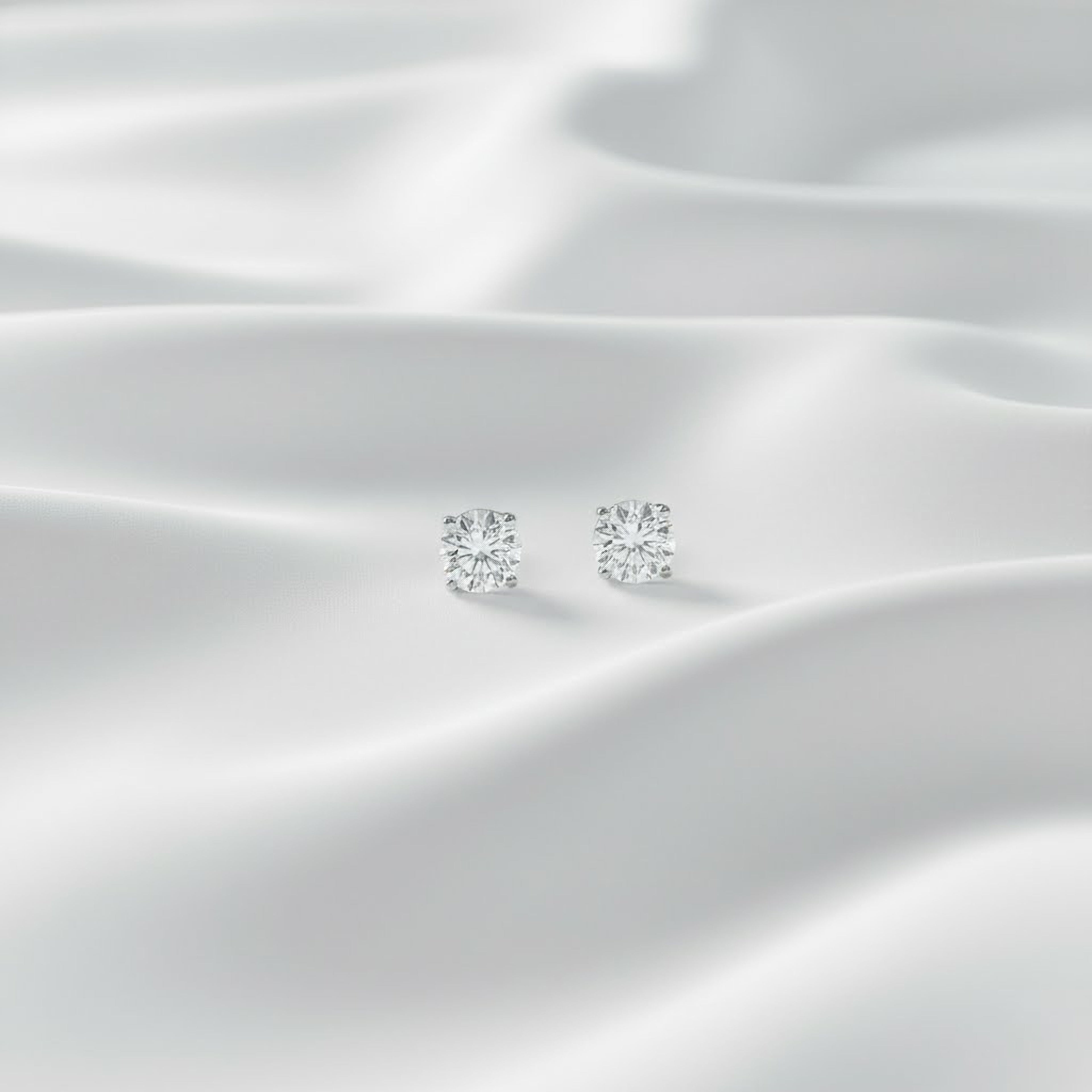2ct Round Studs