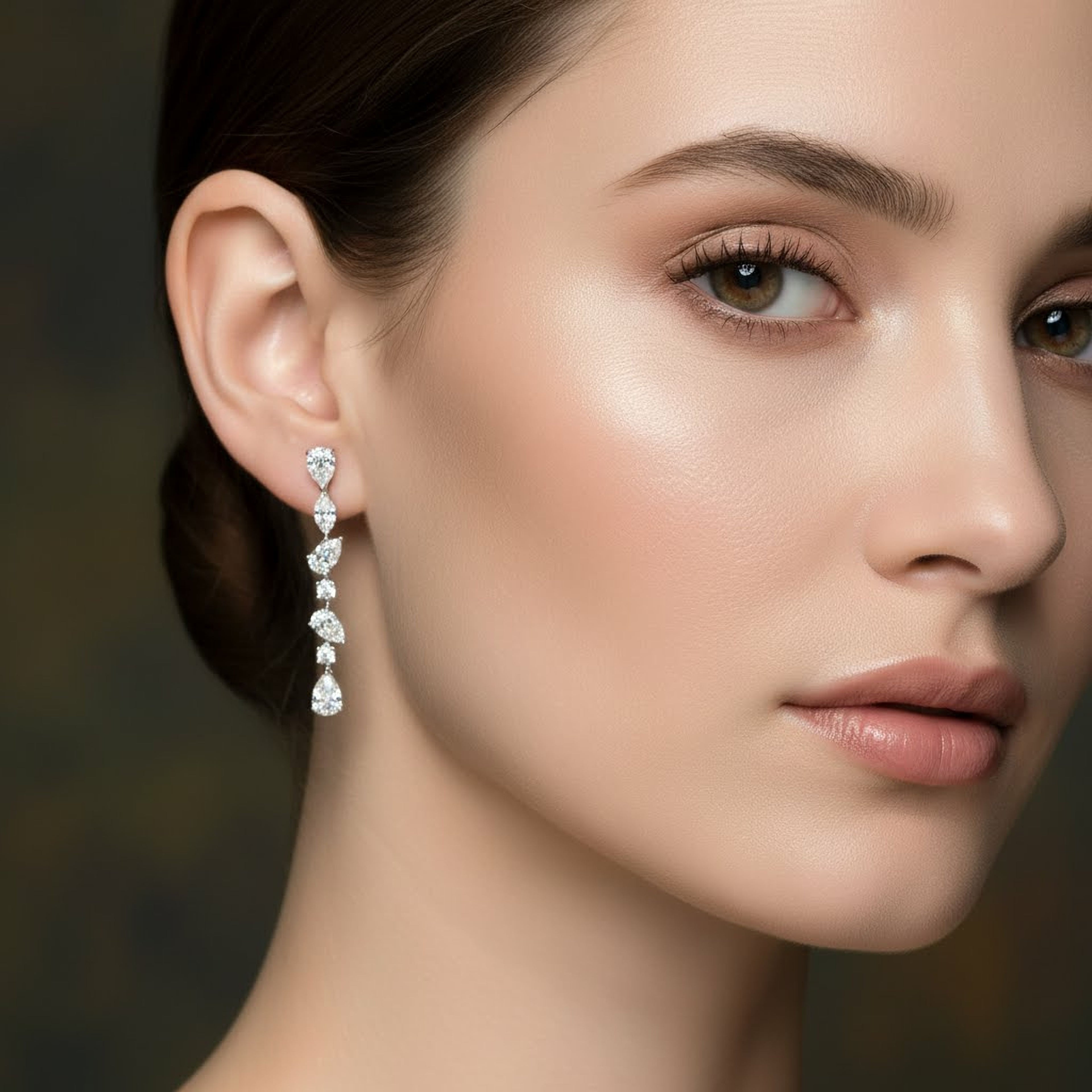 Round x Pear Dangling Earrings
