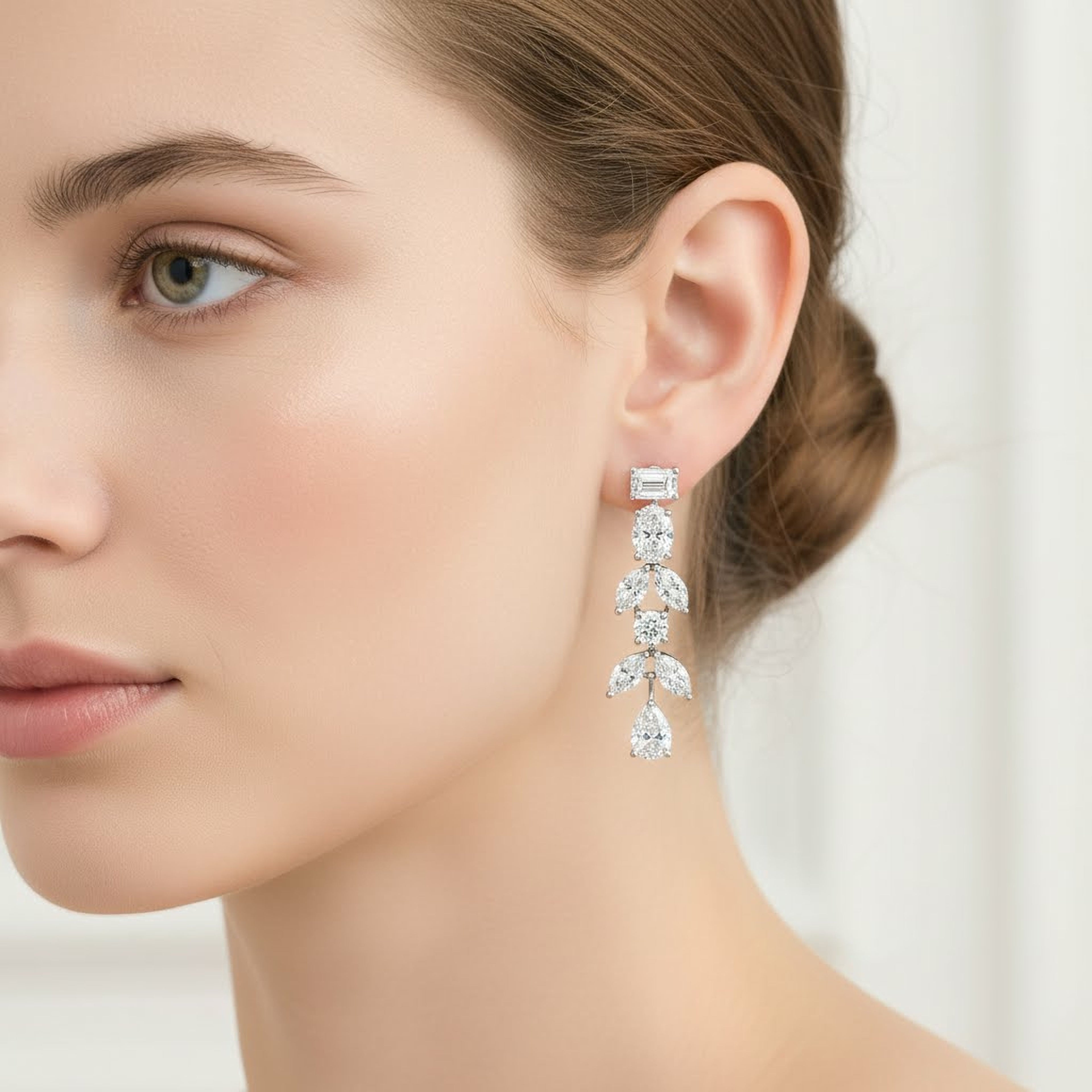 Flower x Emerald Earrings