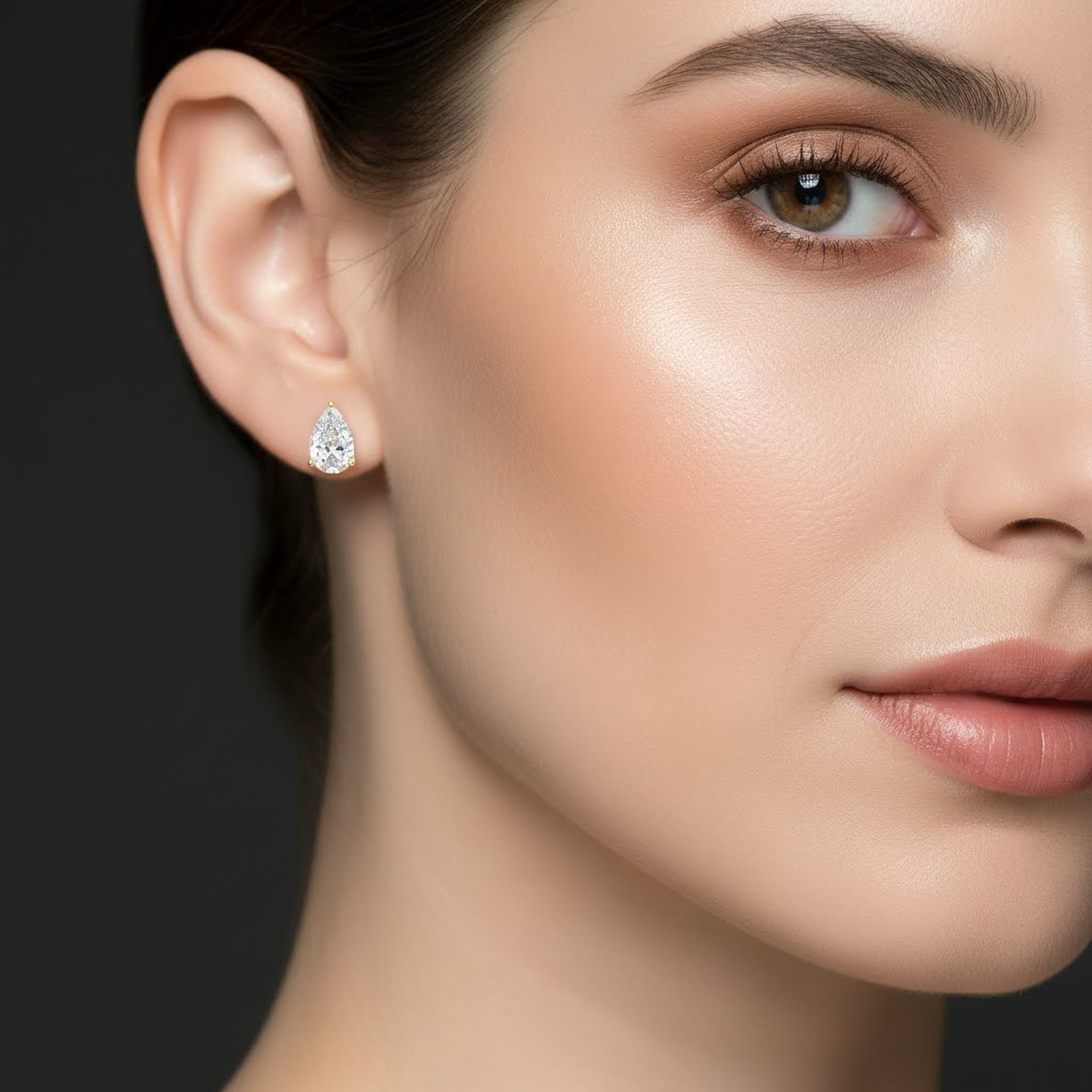 1ct Pear Studs