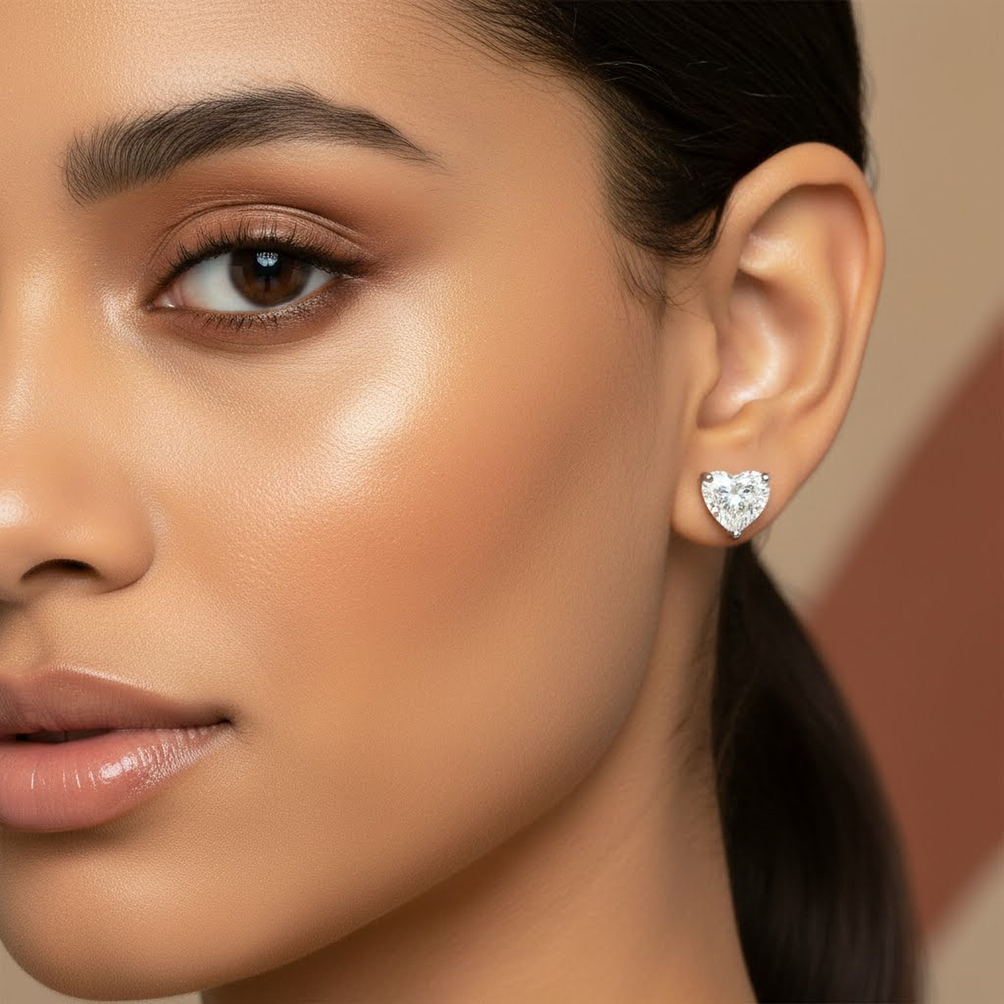 2ct Heart Studs