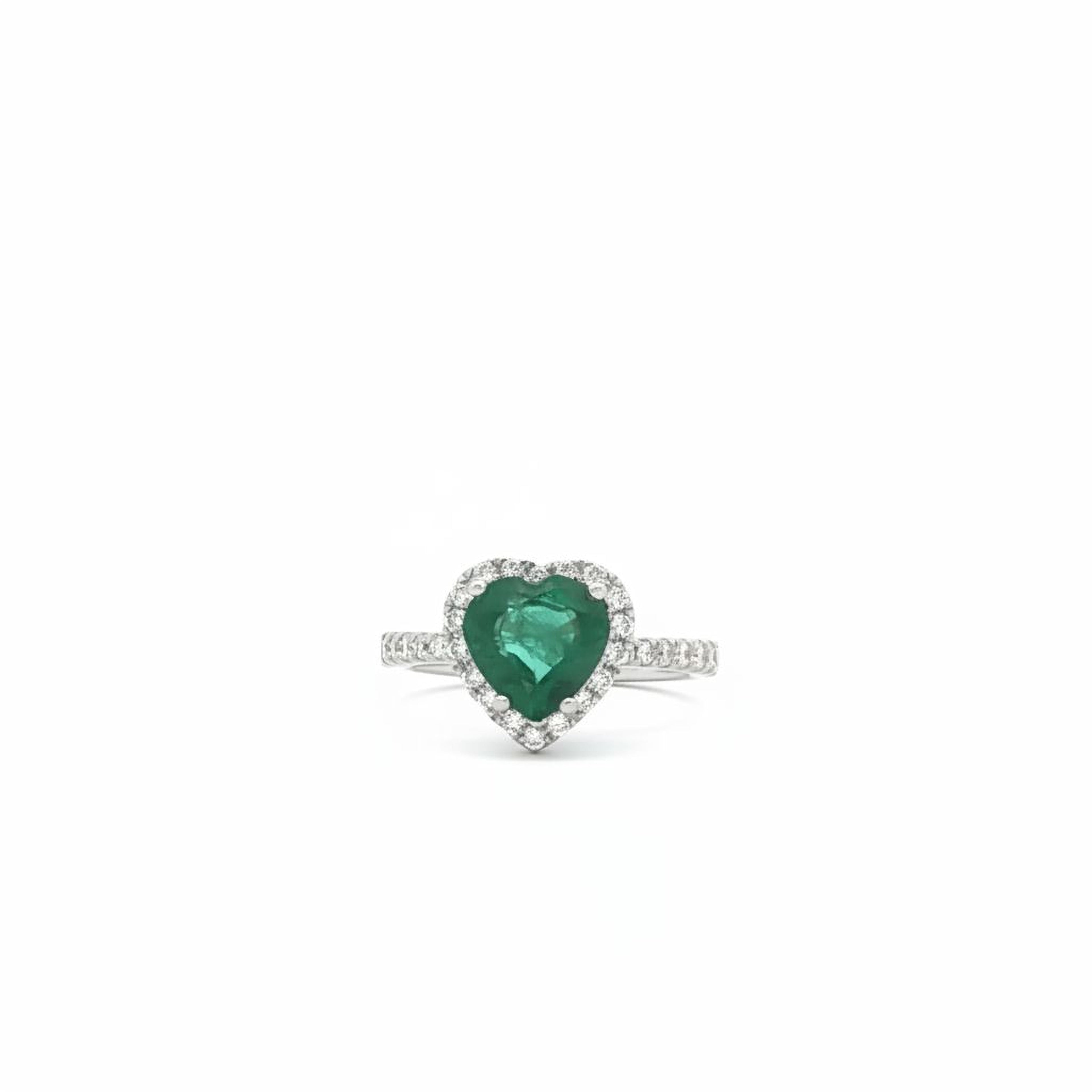2ct Emerald Heart Shape Ring