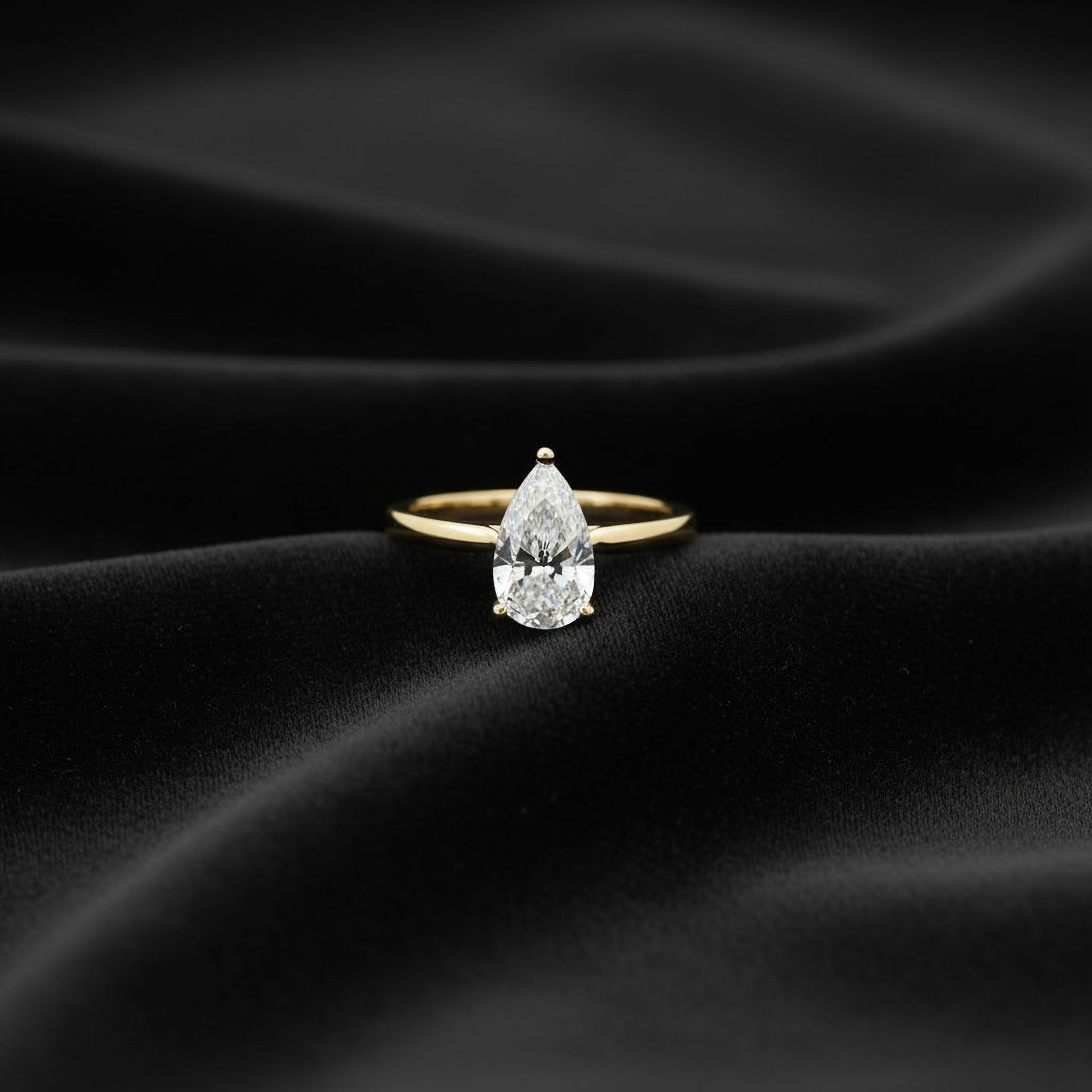 1ct Pear Simple Engagement Ring