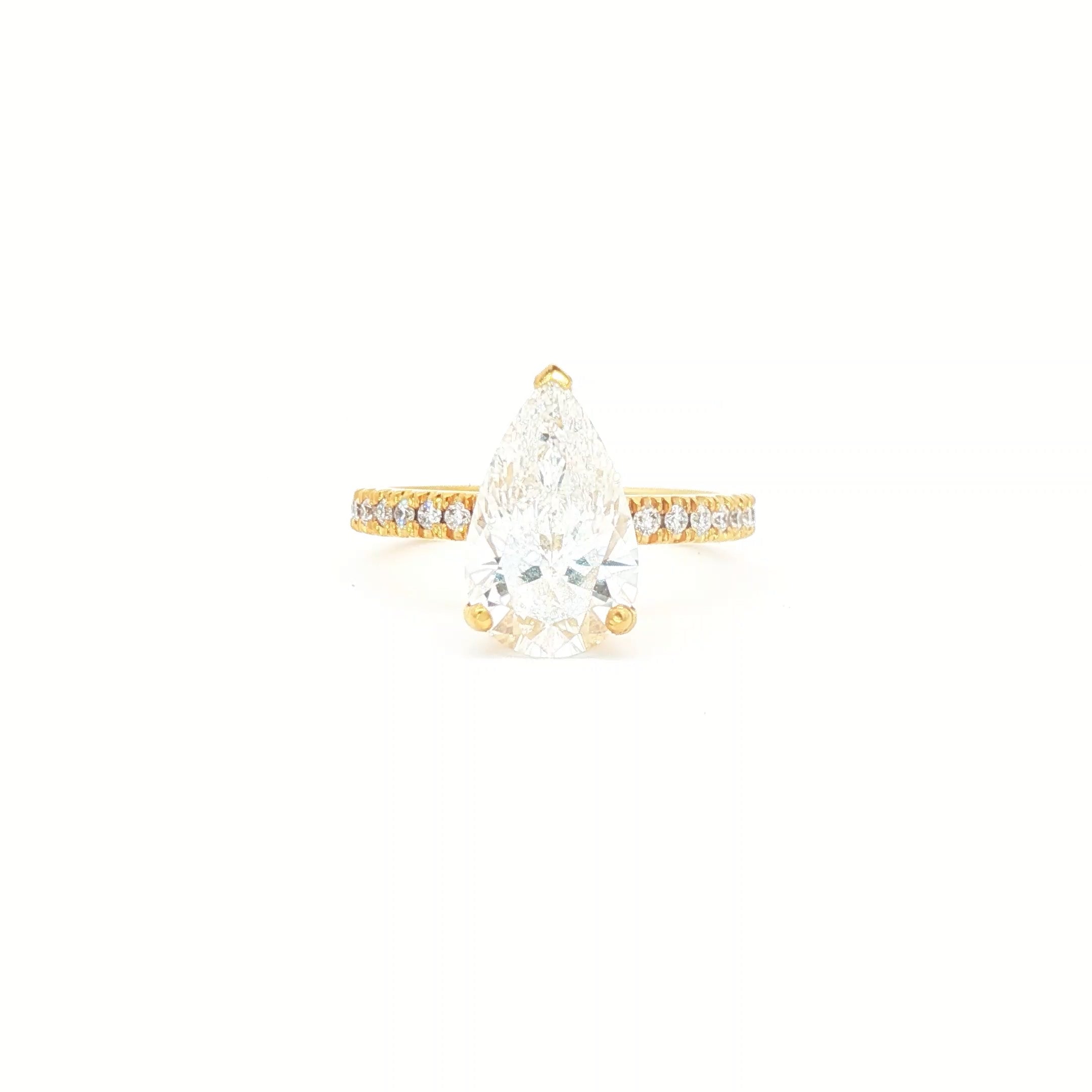2.5ct Pear Engagement Ring with Band