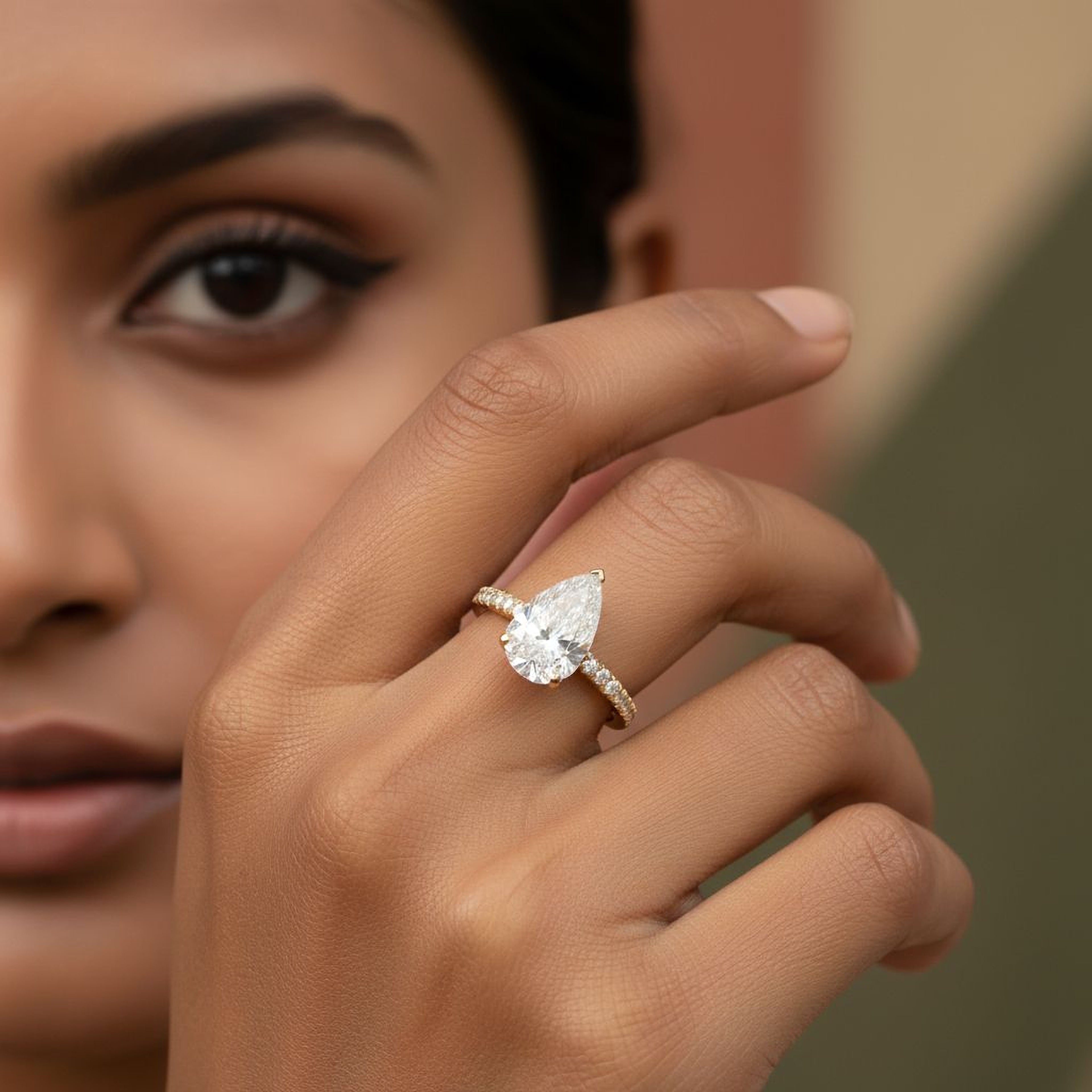 2.5ct Pear Engagement Ring with Band