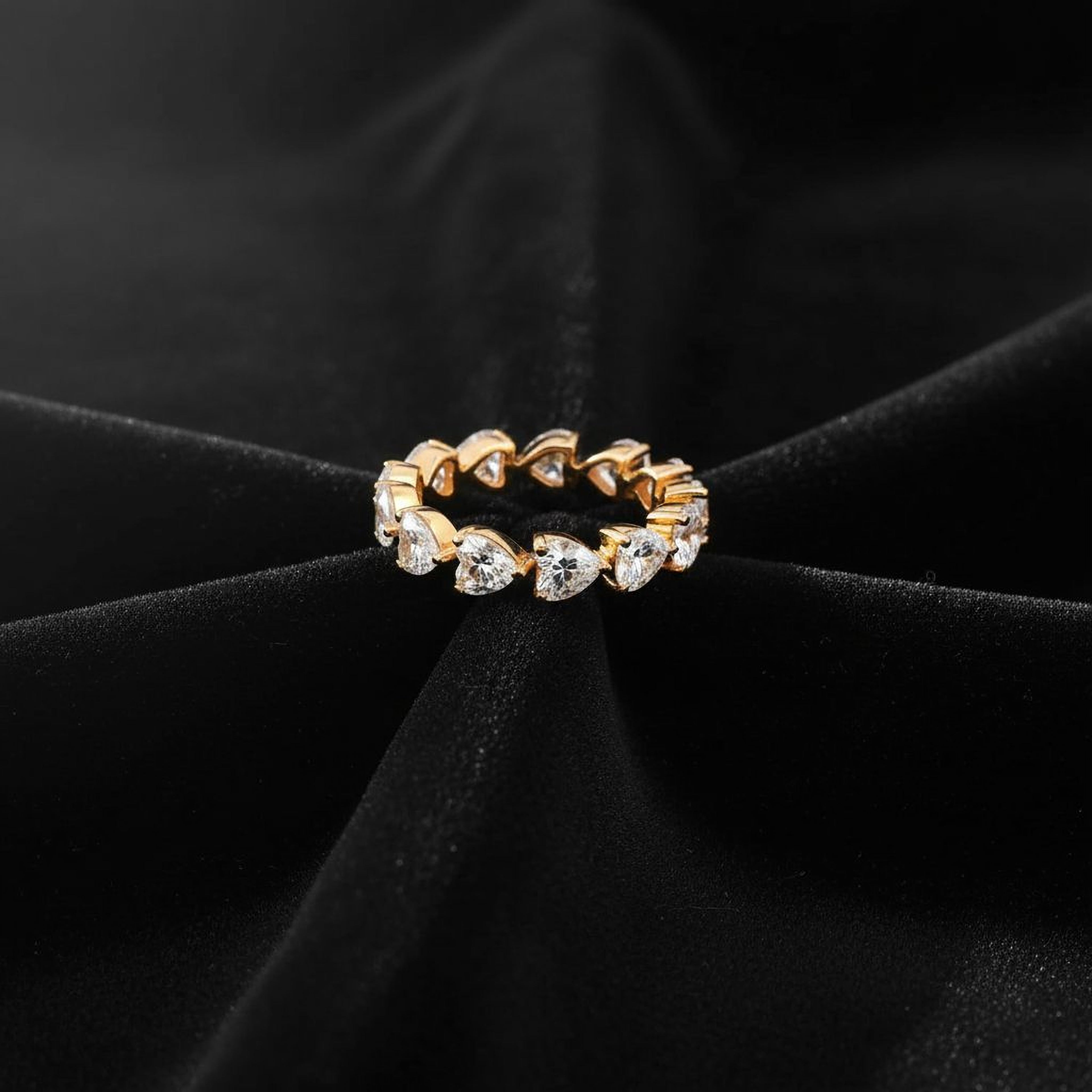 20pts Heart Sideways Wedding Band