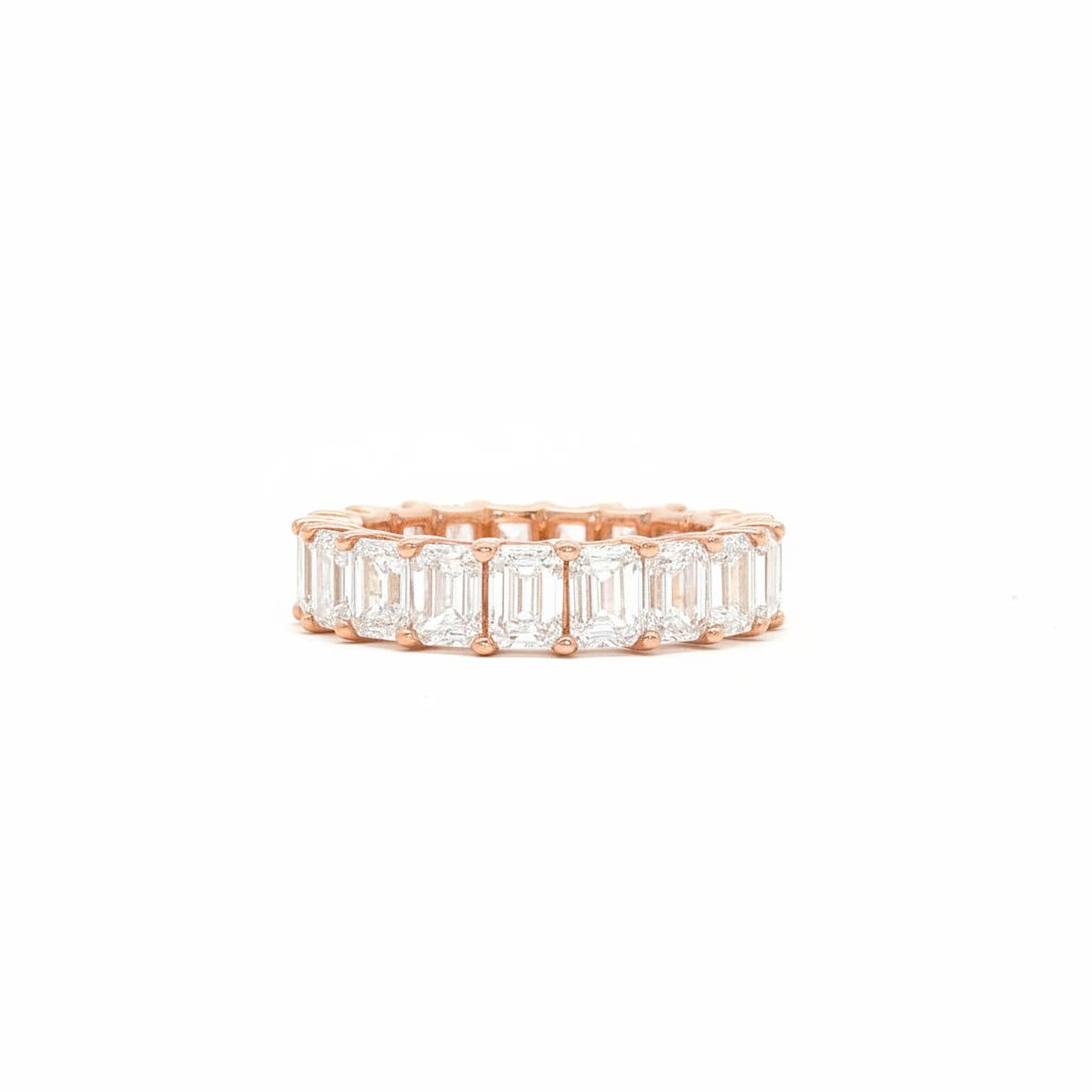 30pt Emerald  Wedding Band