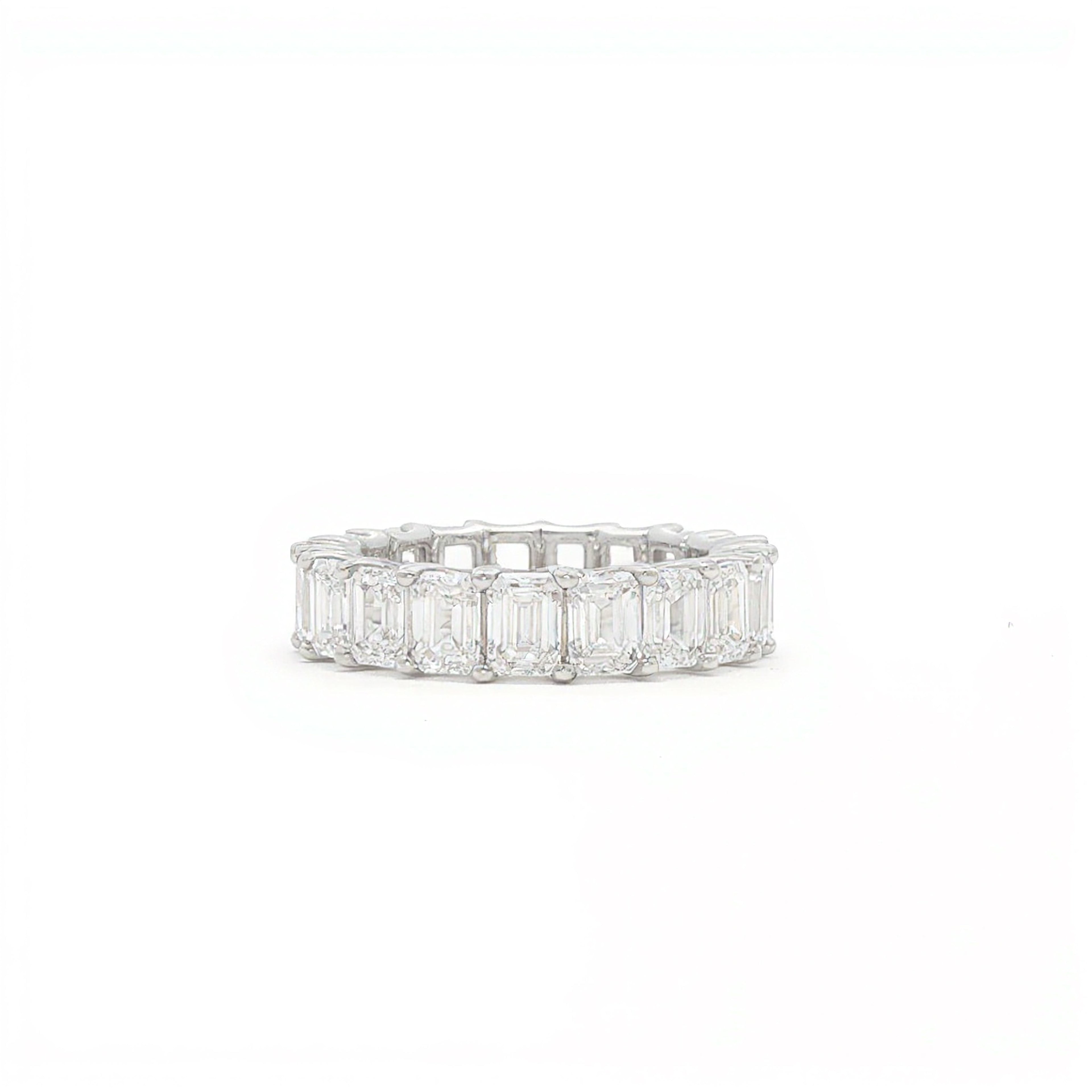 30pt Emerald  Wedding Band