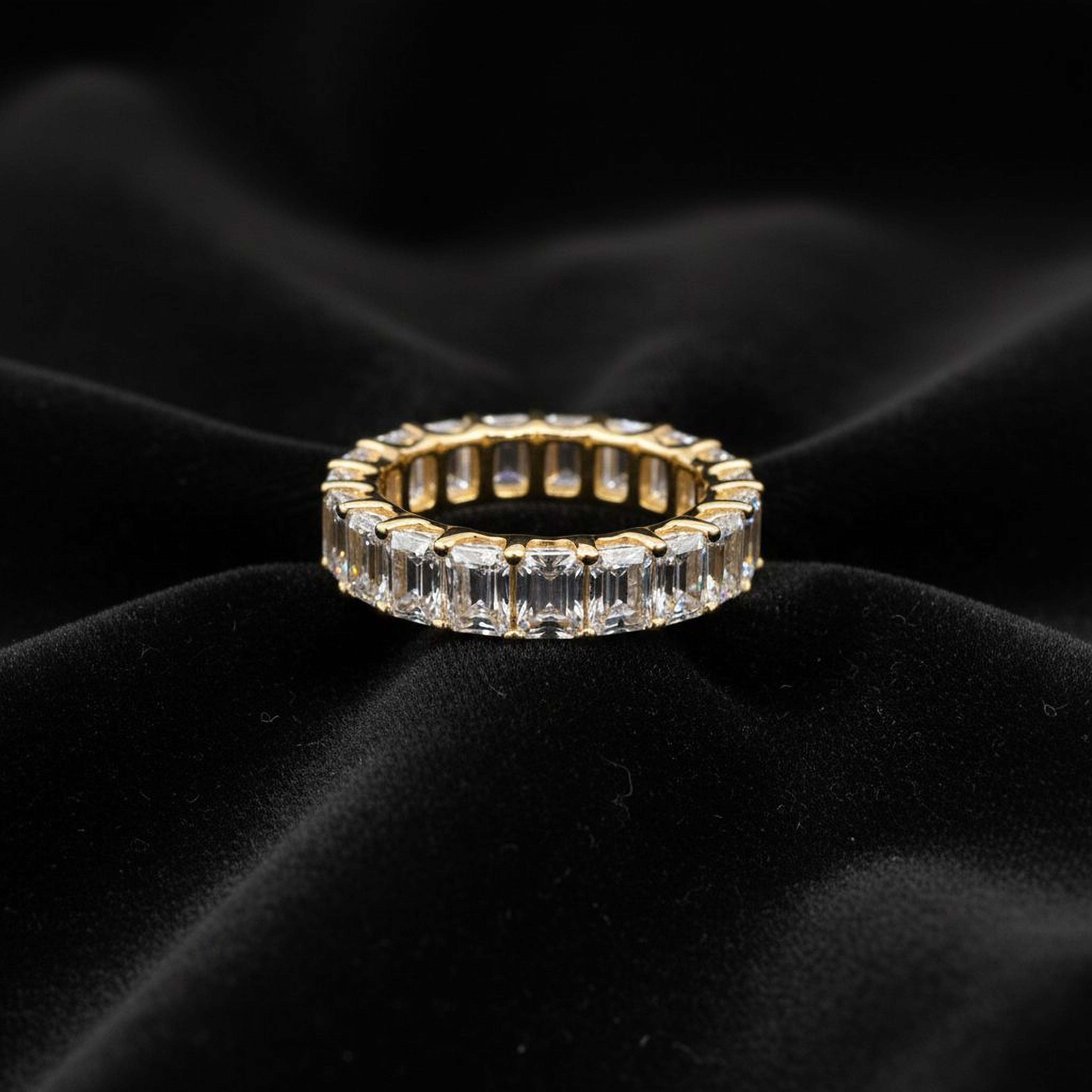 30pt Emerald  Wedding Band