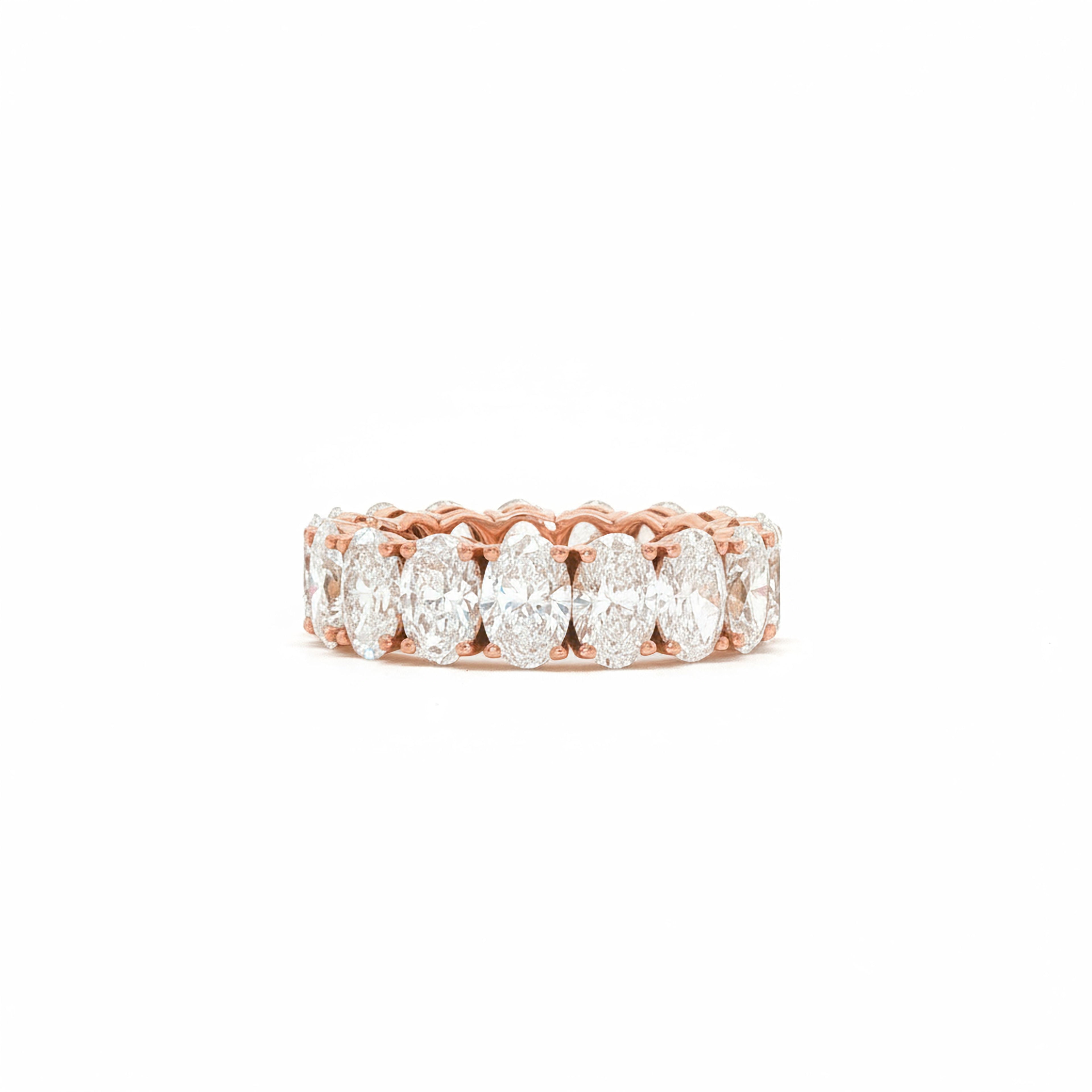 40pts Oval  Wedding Band