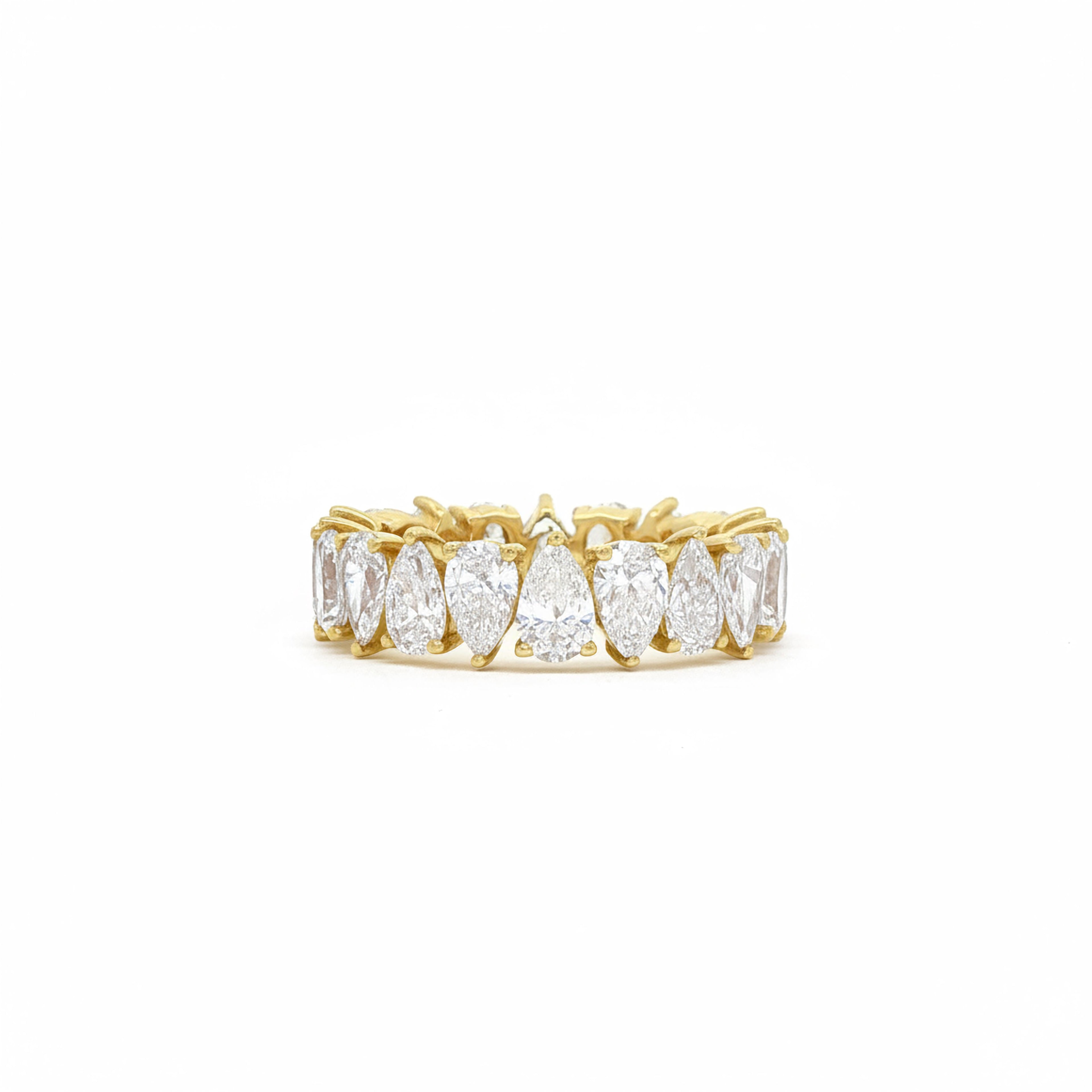 30pts Pear Up and Down Wedding Band