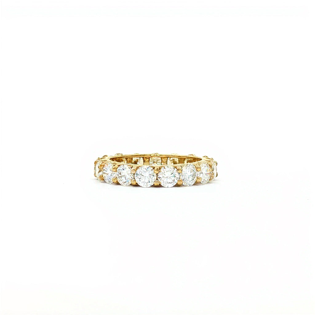 Round Wedding Band (20pts)