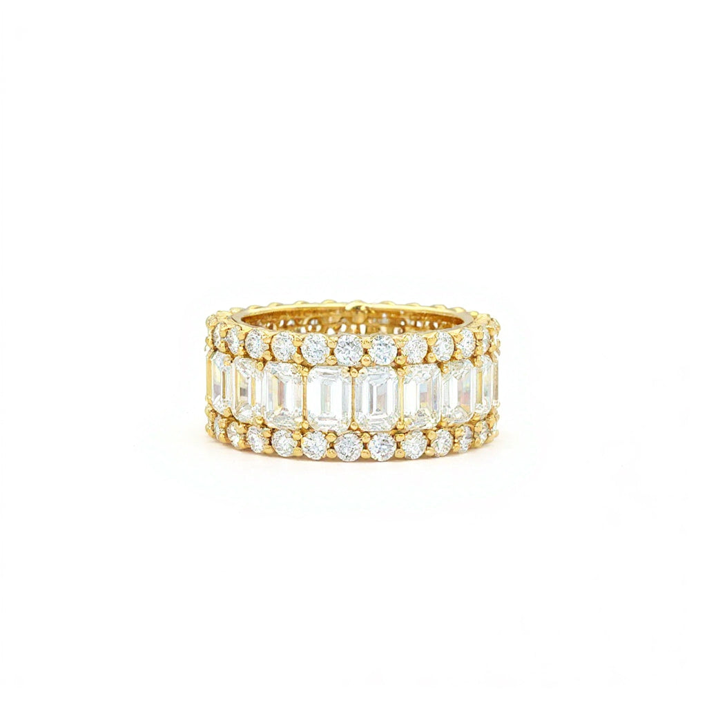 Round x Emerald  Wedding Band