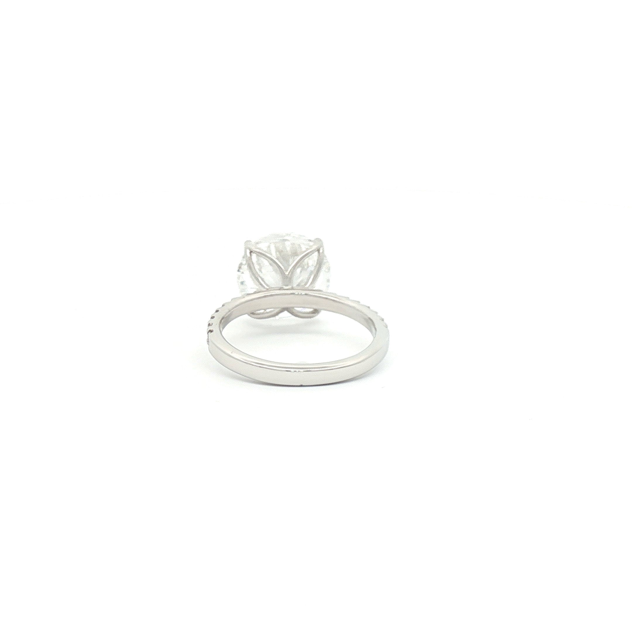 5ct Round Cut Engagement Ring