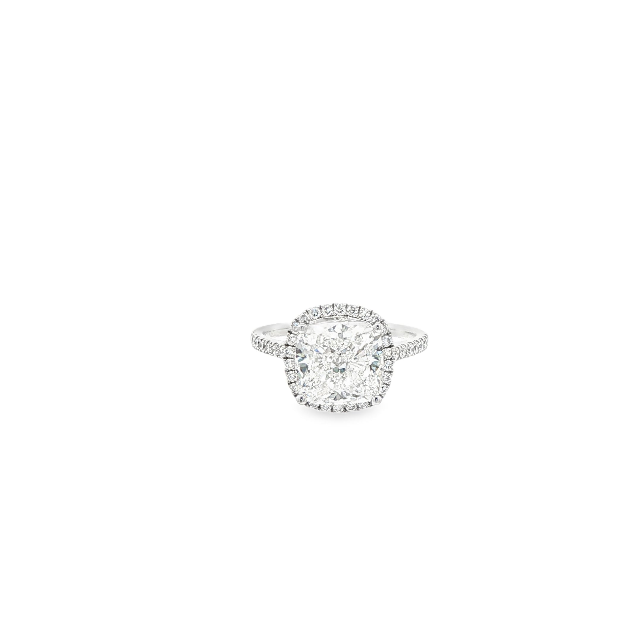 Cushion x Halo Engagement Ring