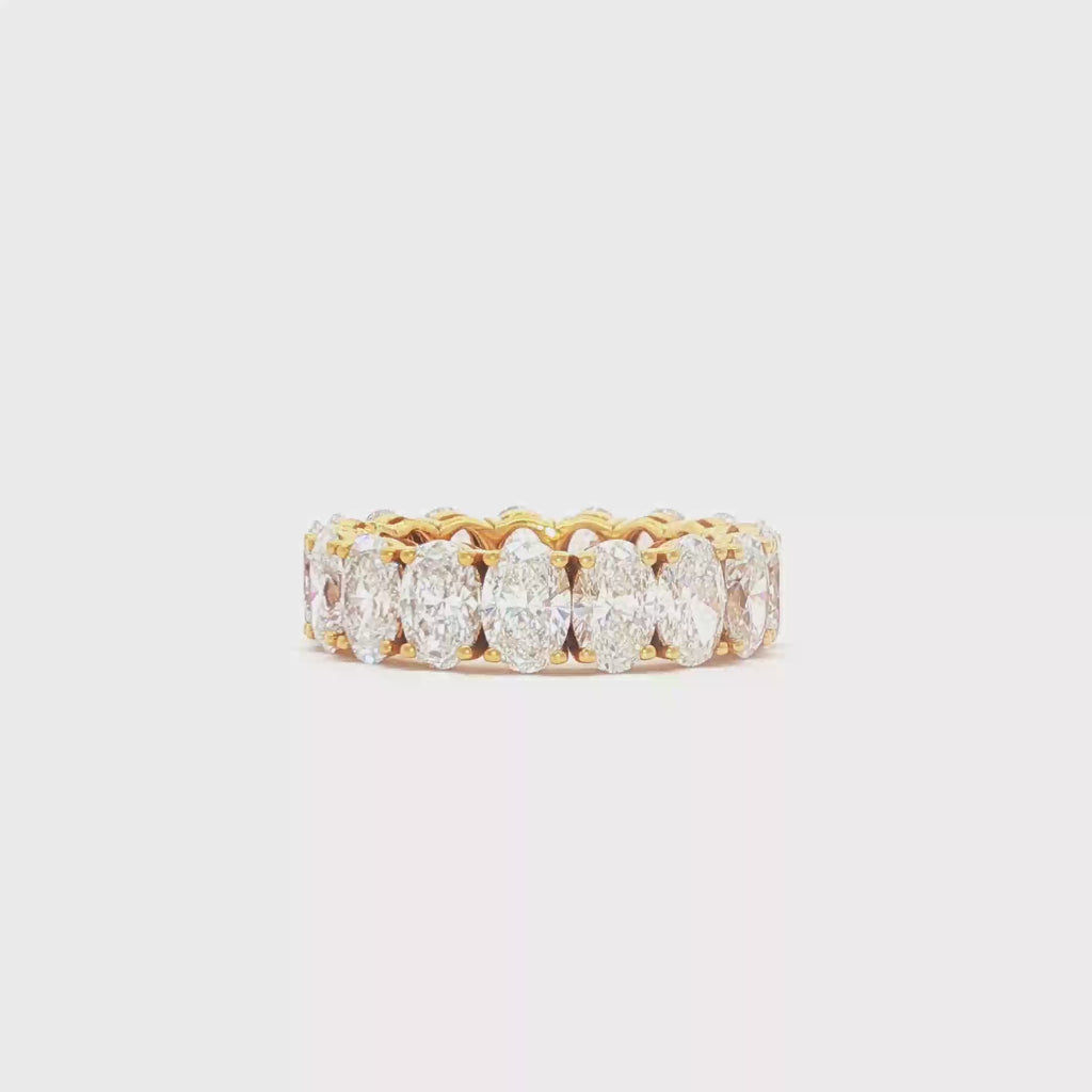 40pts Oval  Wedding Band