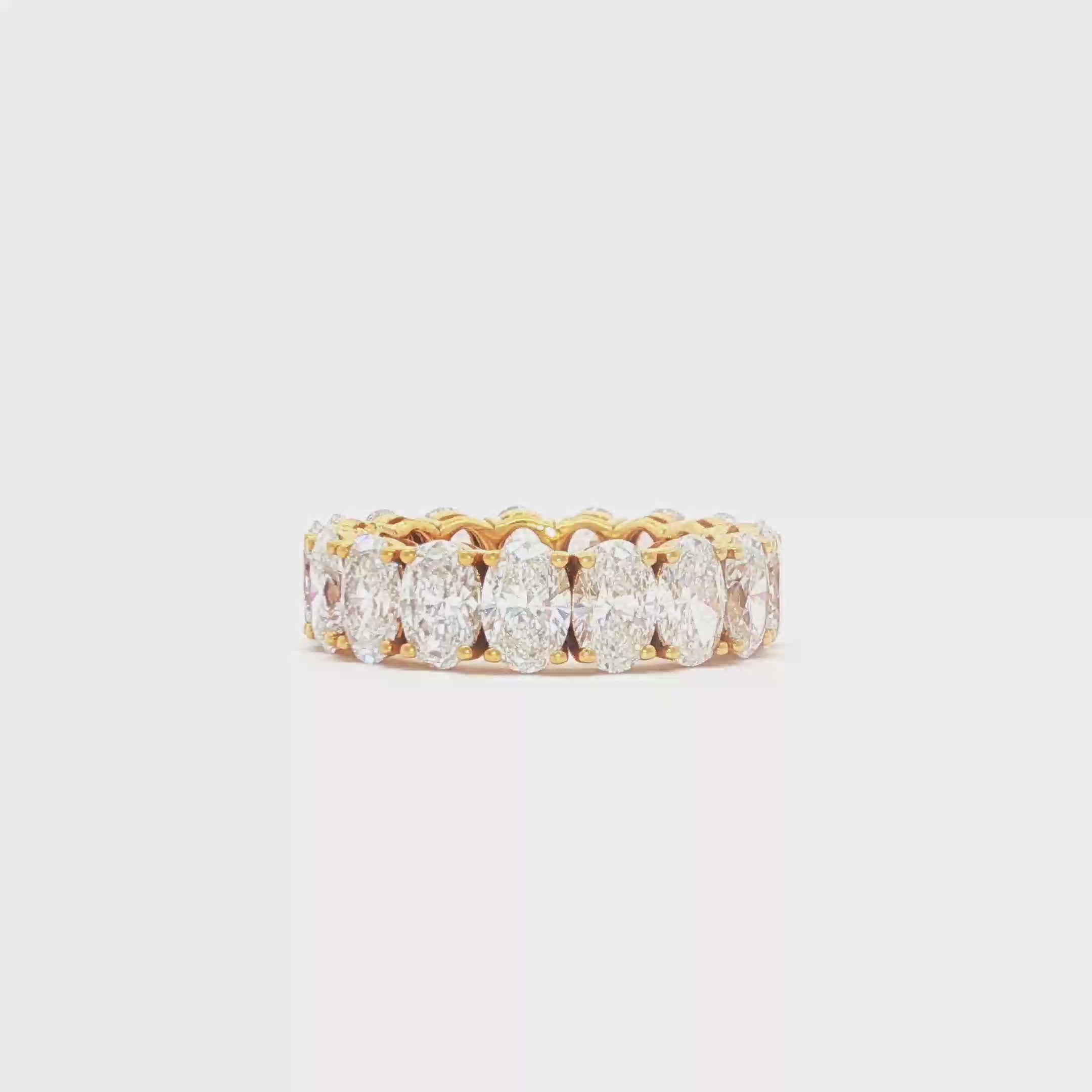 40pts Oval  Wedding Band