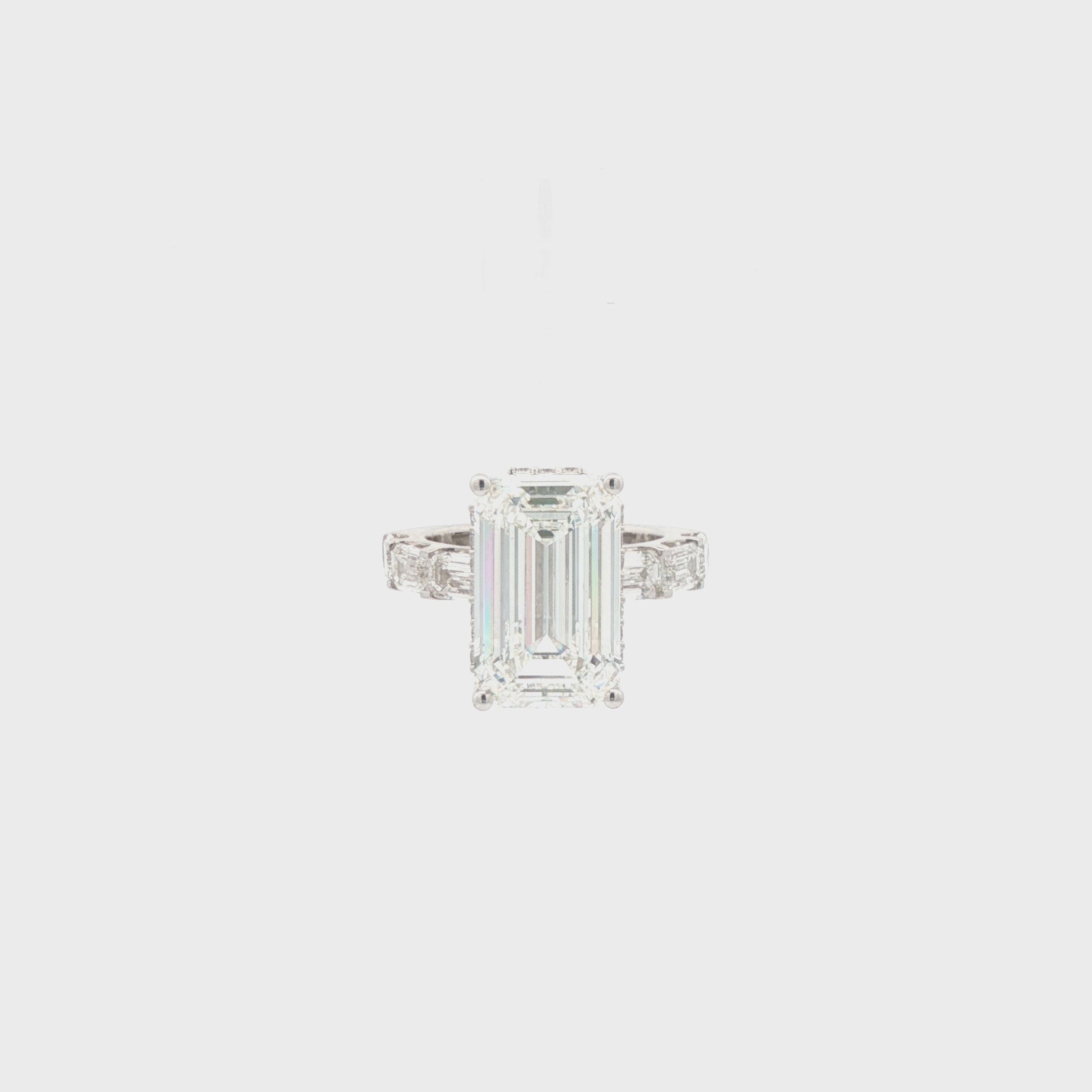 10ct Emerald Ring
