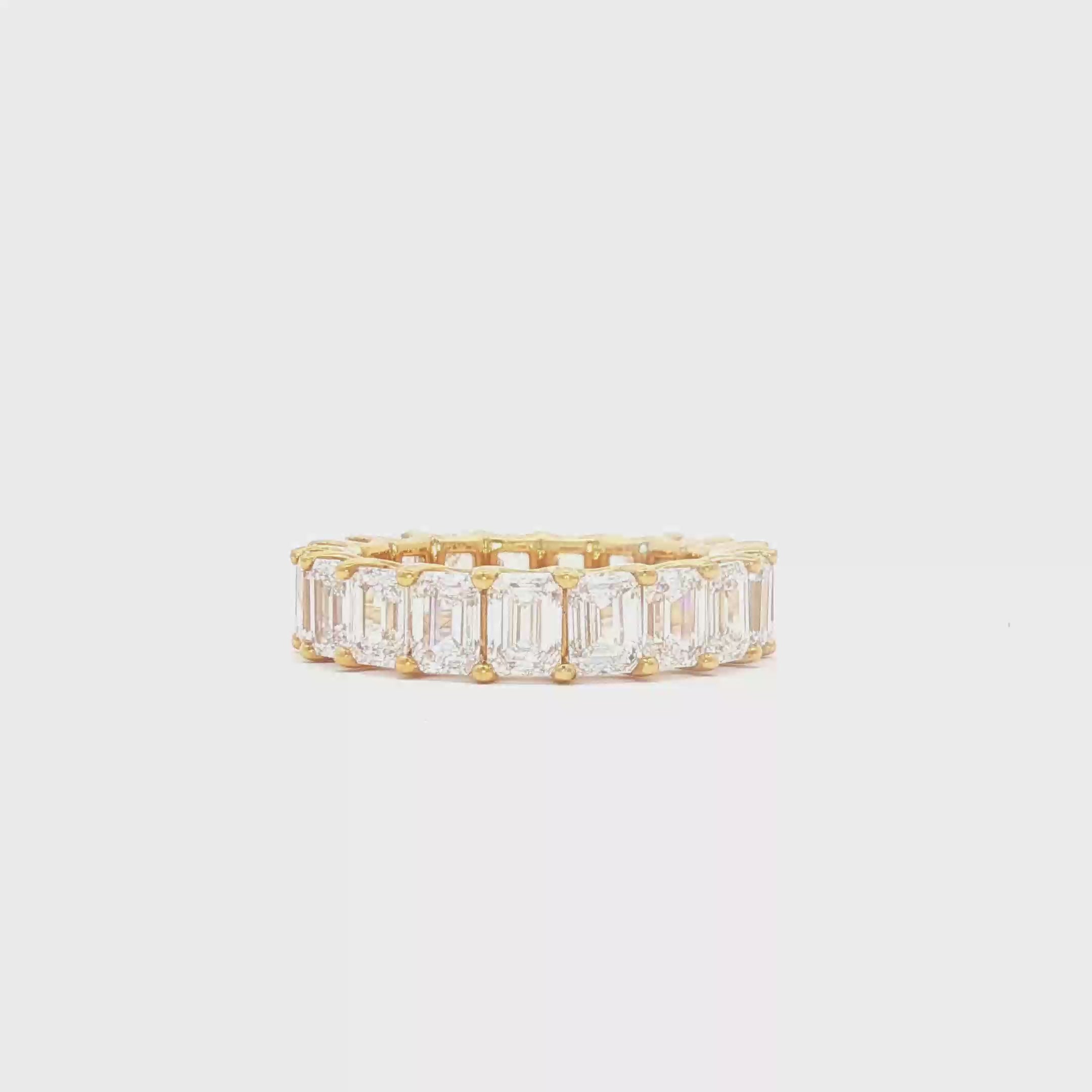 30pt Emerald  Wedding Band