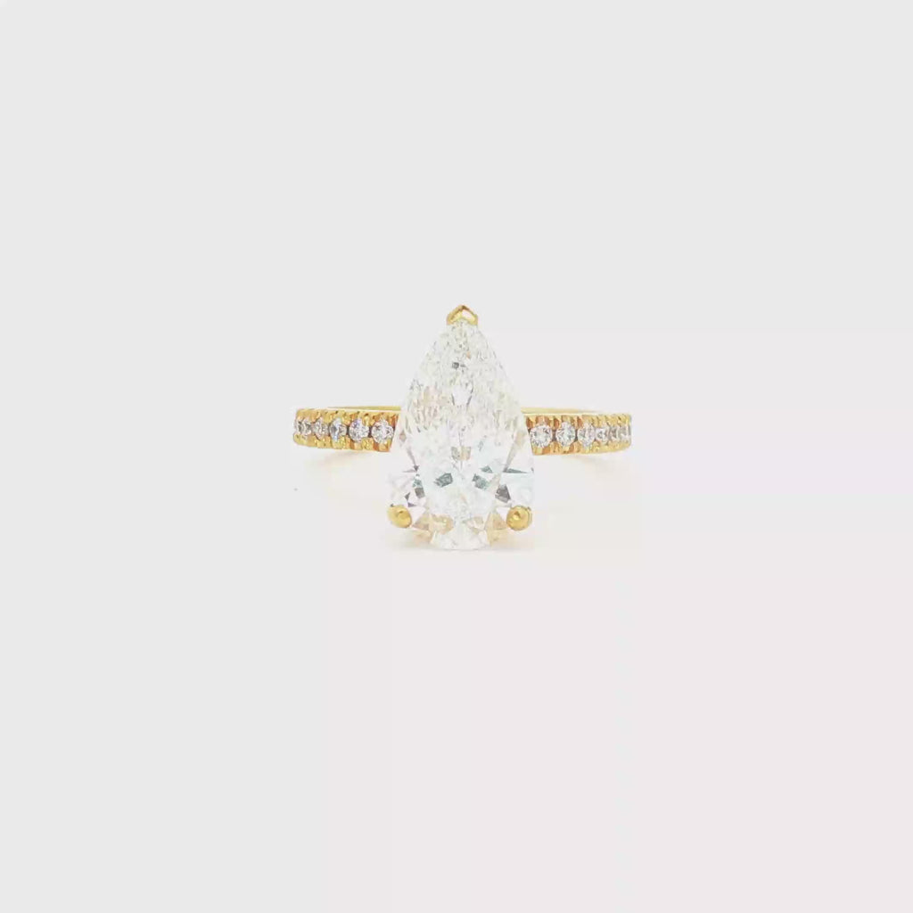 2.5ct Pear Engagement Ring with Band